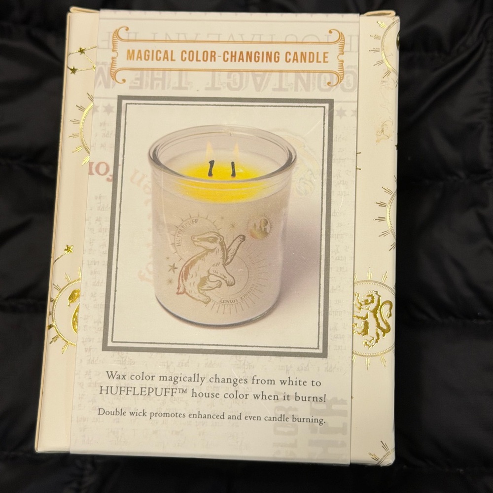 Harry Potter Color Changing Candle - Hufflepuff